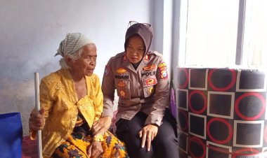 Polri Peduli : Polres Lumajang Salurkan Bantuan untuk Lansia Sebatangkara